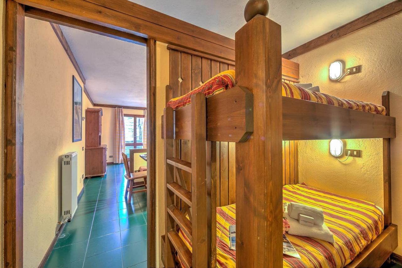 Grange Hike & Ski Sestriere Apartments - Happy Rentals Bagian luar foto