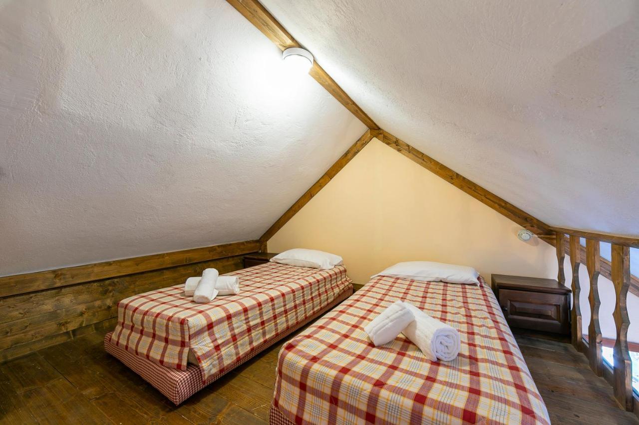 Grange Hike & Ski Sestriere Apartments - Happy Rentals Bagian luar foto