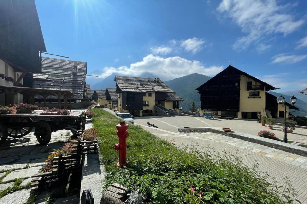 Grange Hike & Ski Sestriere Apartments - Happy Rentals Bagian luar foto