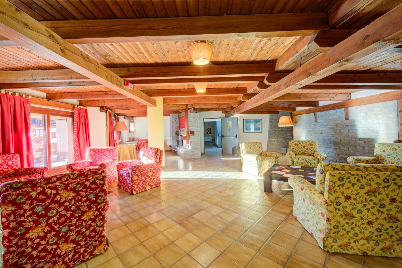 Grange Hike & Ski Sestriere Apartments - Happy Rentals Bagian luar foto