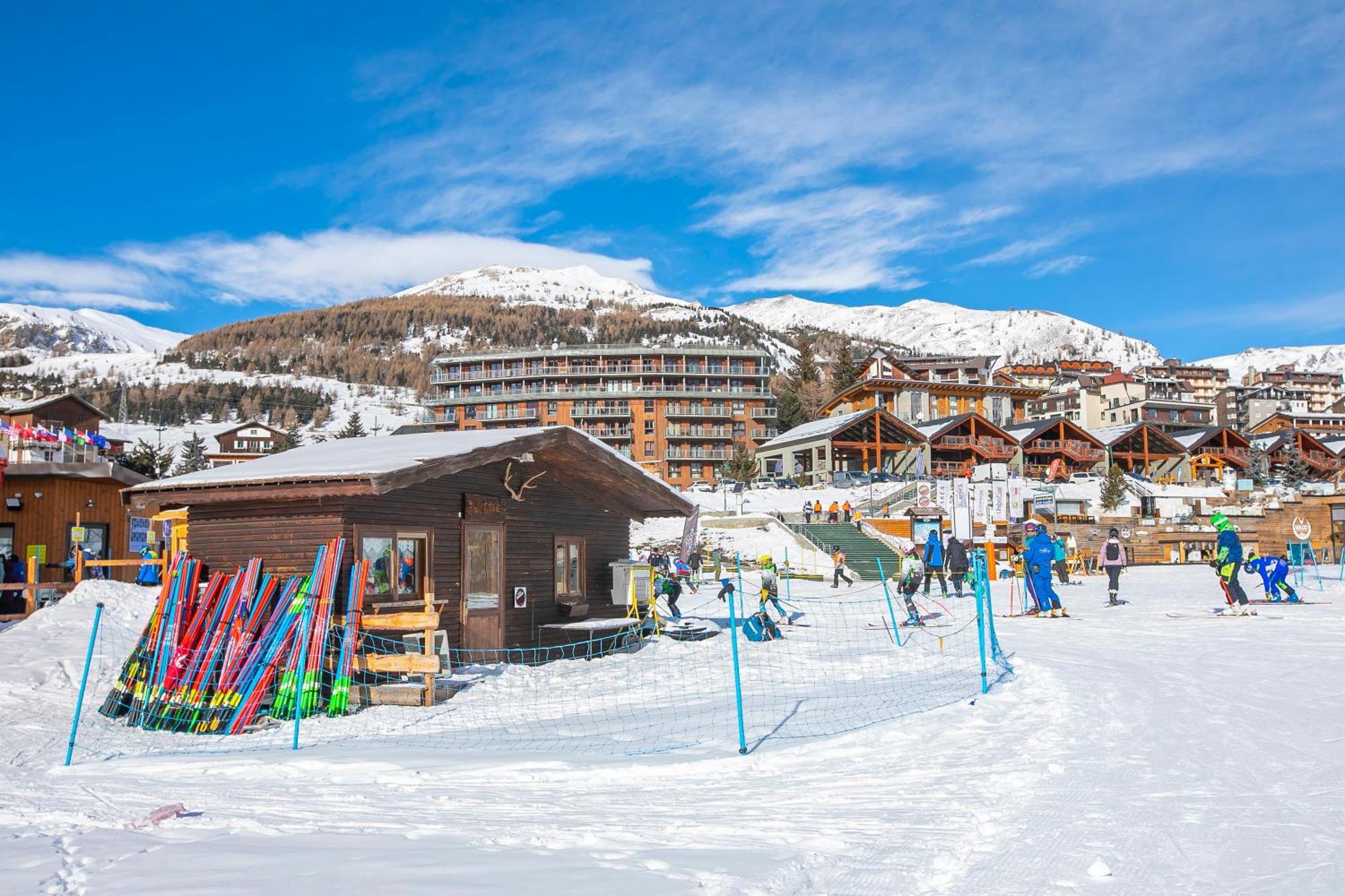 Grange Hike & Ski Sestriere Apartments - Happy Rentals Bagian luar foto