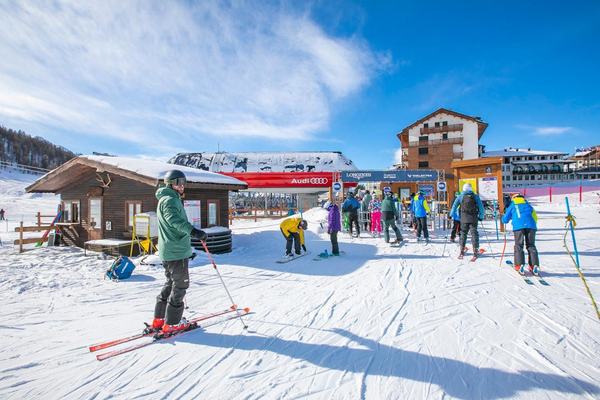 Grange Hike & Ski Sestriere Apartments - Happy Rentals Bagian luar foto