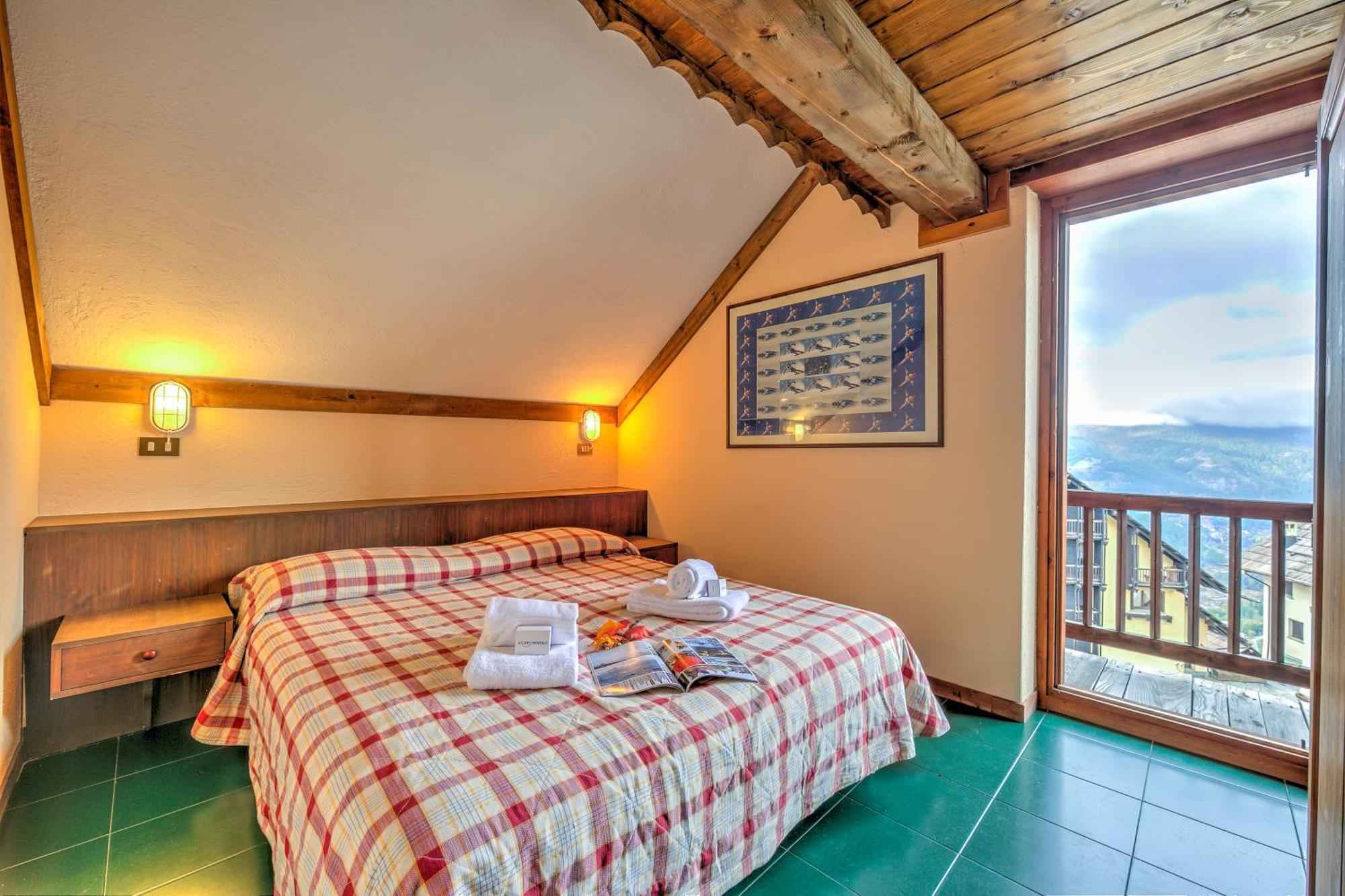 Grange Hike & Ski Sestriere Apartments - Happy Rentals Ruang foto